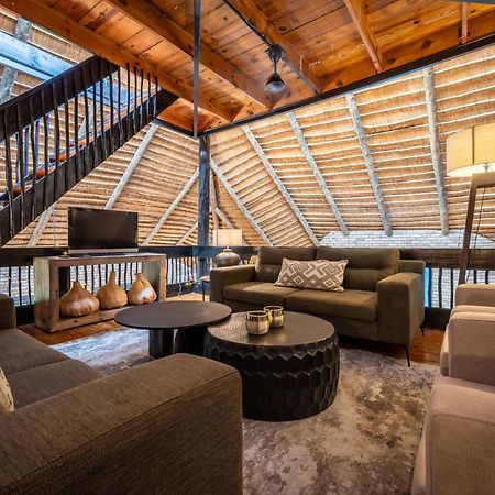 Sunbirds Oasis Lodge フッドスプルイト エクステリア 写真