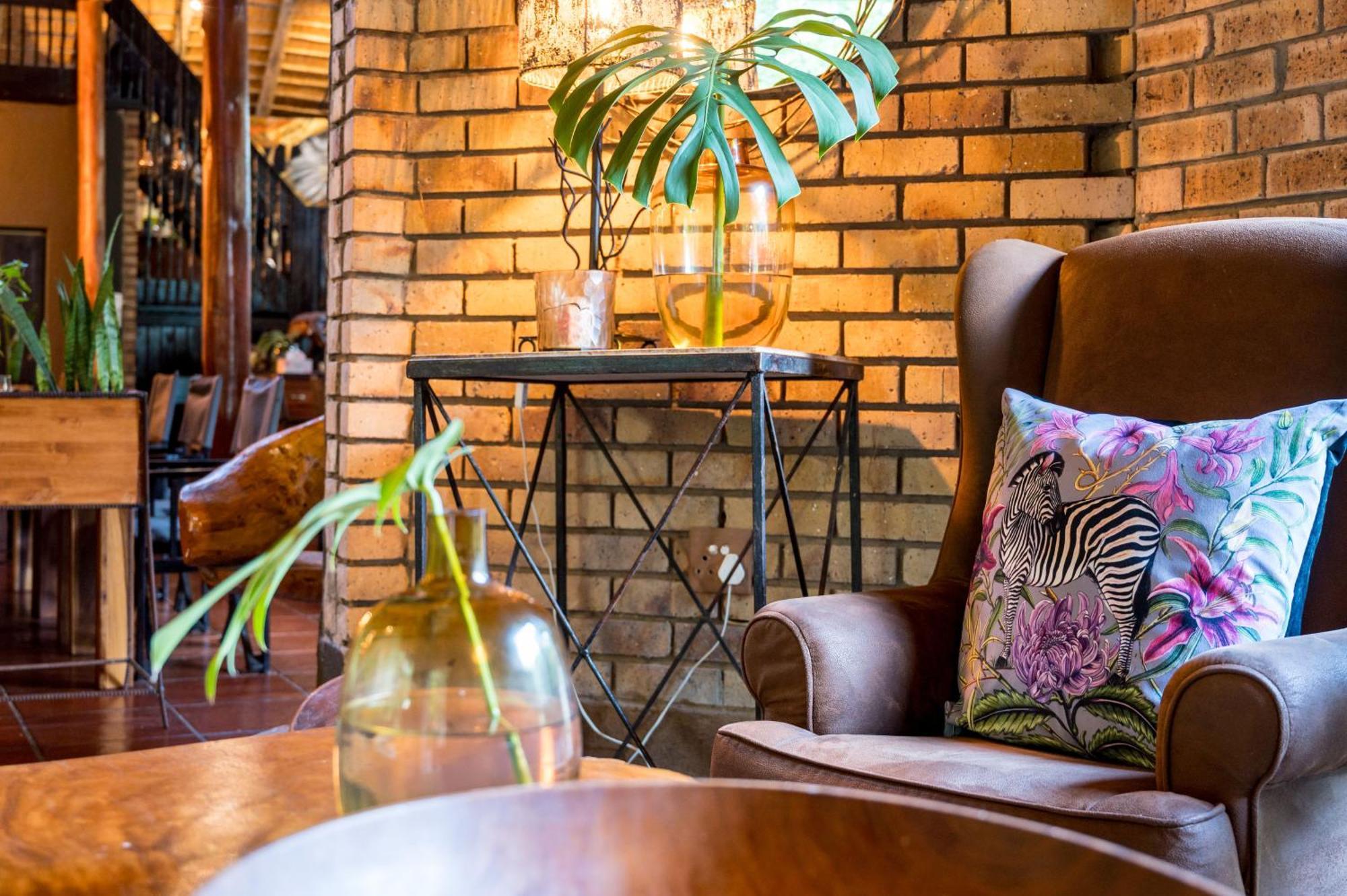 Sunbirds Oasis Lodge フッドスプルイト エクステリア 写真